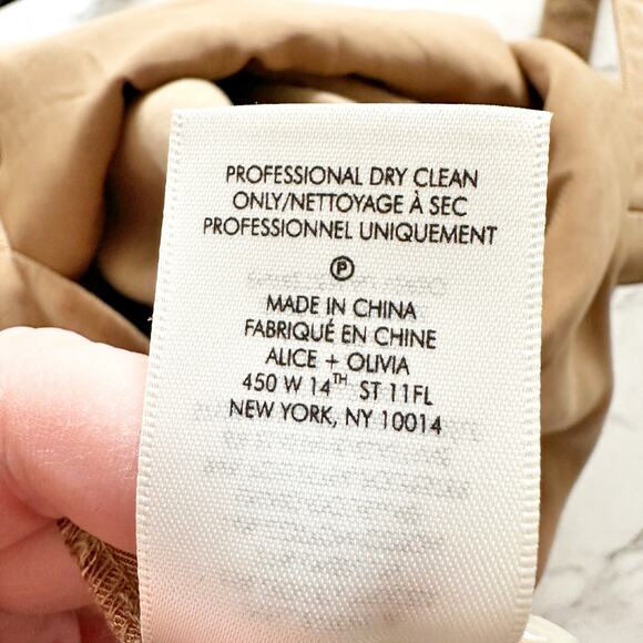 Alice + Olivia Tiana Tan Button-Front Patch-Pocket Jumpsuit Women’s Size 2 - Picture 10 of 14